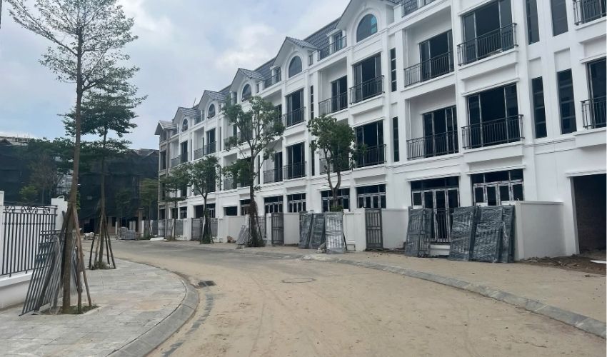 Các căn biệt thự liền kề Tây Nam Mễ Trì sẵn sàng bàn giao nhà cho cư dân